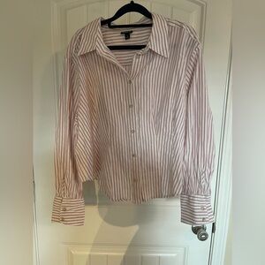 Torrid size 1 cropped button down shirt